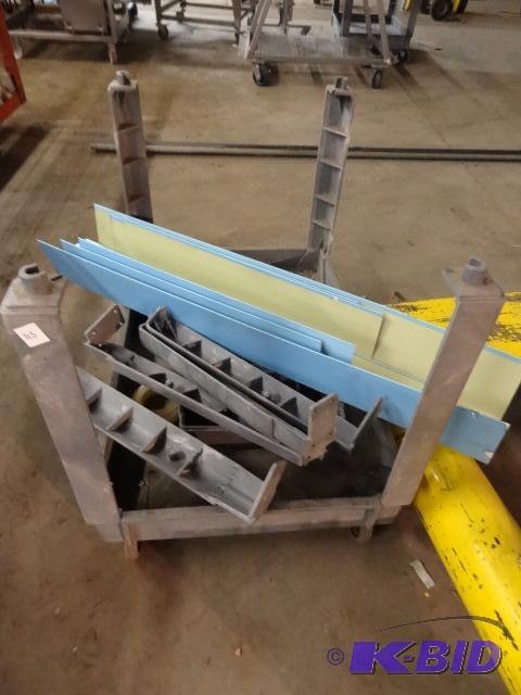 Rubbermaid Shop Cart for Parts...