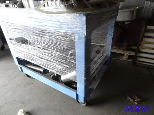 Rubbermaid Service Cart 24 X 36 Model 4520...