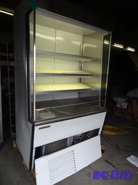 Master Bilt Open Fridge. Used for Retail 115 ...