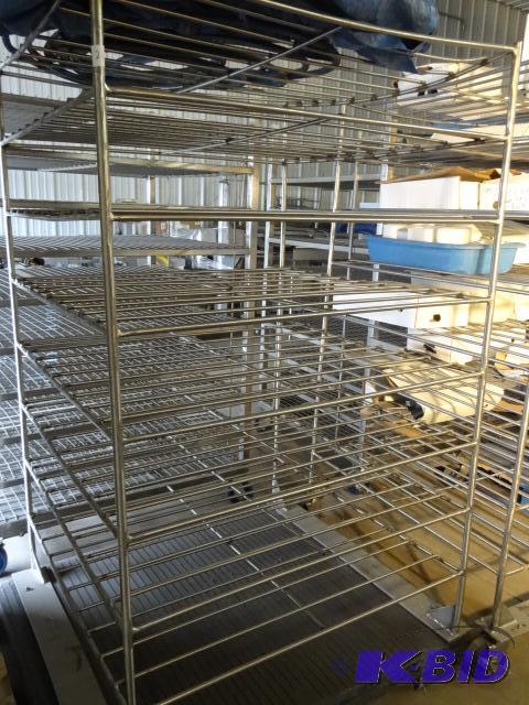 Stainless Rack Mounted on Skit. 40 X 40 X 69....