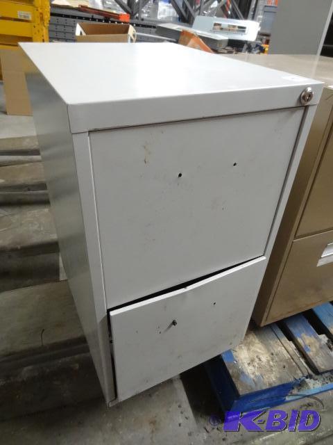 15&quot Metal 2 Drawer File Cabinet No Handl...