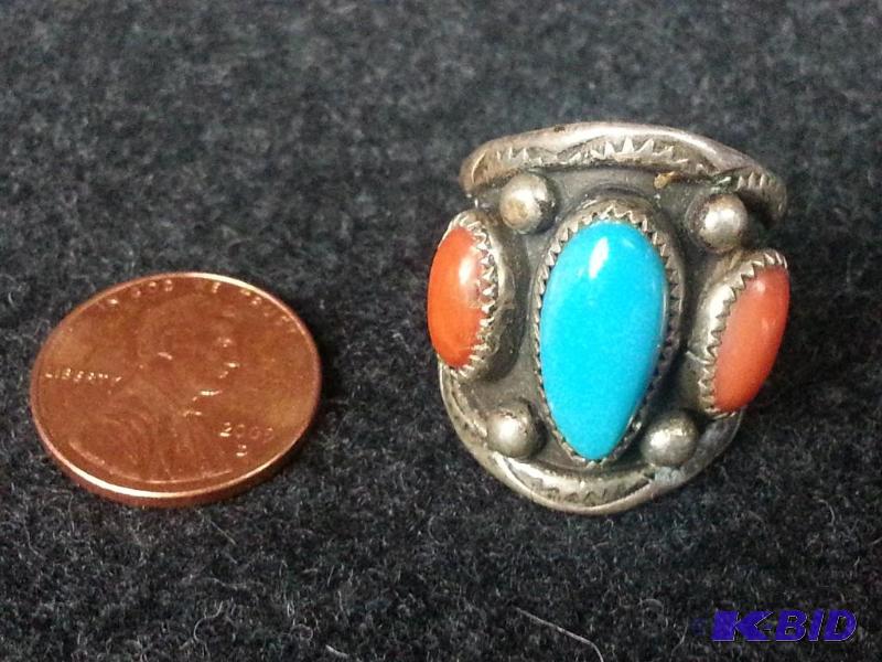 Vintage Sterling .925 () Navajo Designer Signed Turquiose Ring