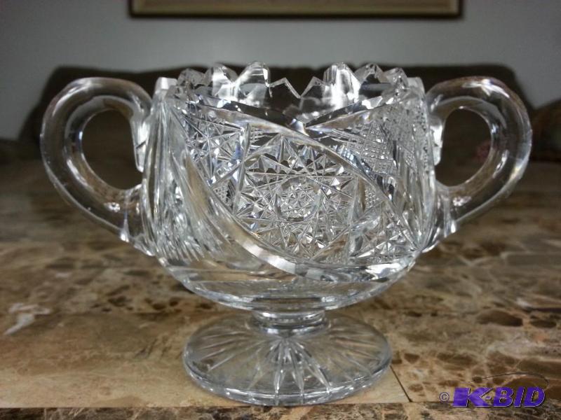 High-end Heavy, Thick Cut Double-Handled Sawtooth Crystal Compote