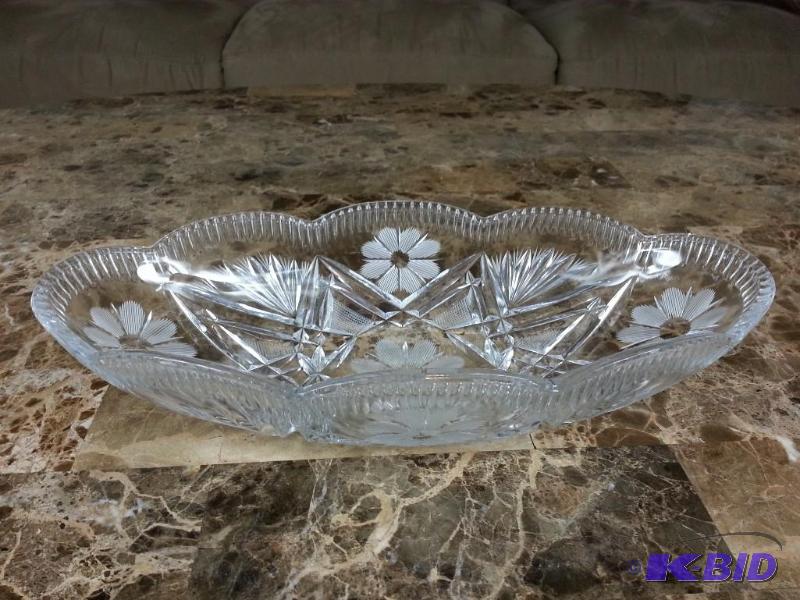 High-end Heavy, Thich Cut Etched Crystal Bowl