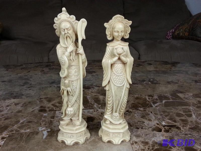 Pair of Faux Ivory Chinese Oriental Statues - Made In Italy
