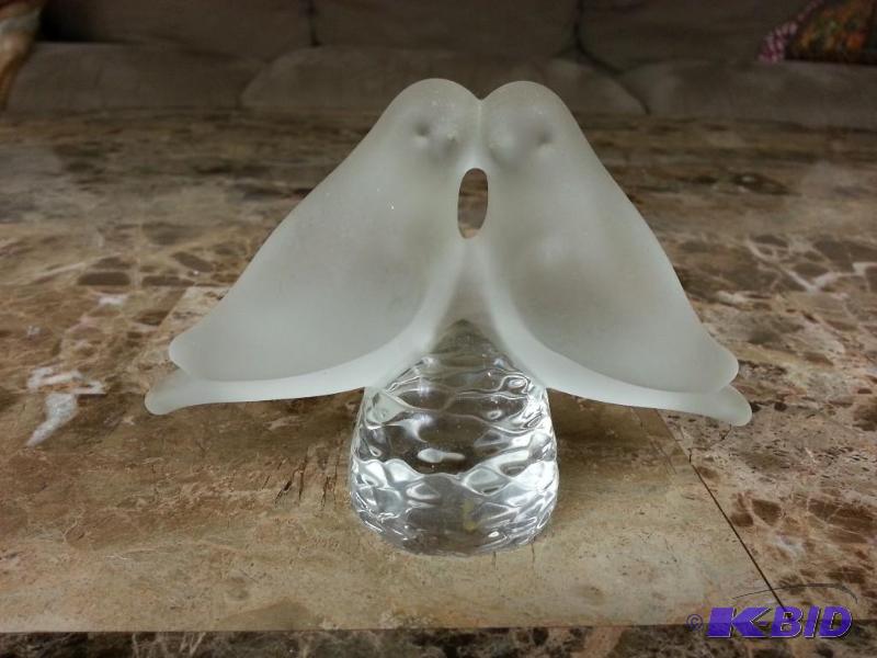 Kissing Birds Frosted & Clear Crystal Glass Decorative Collectible