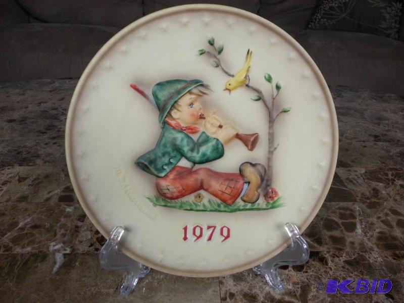 Goebel Hummel 1979 Annual Collectors Plate w Box