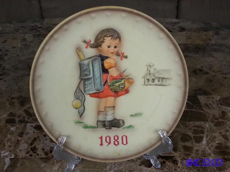 Goebel Hummel 1980 Annual Collectors Plate w Box