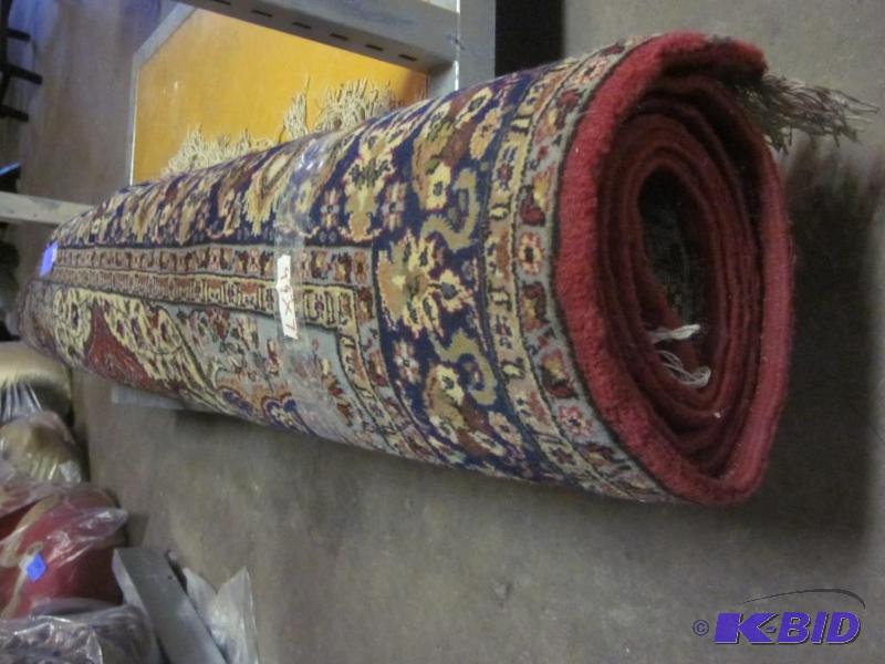 Large are rug, 7 X 9.5.  &nbsp  &nbsp...