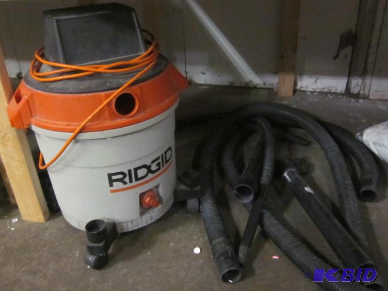 5 gallon Ridgid Wet Vac, with all hosing and ...
