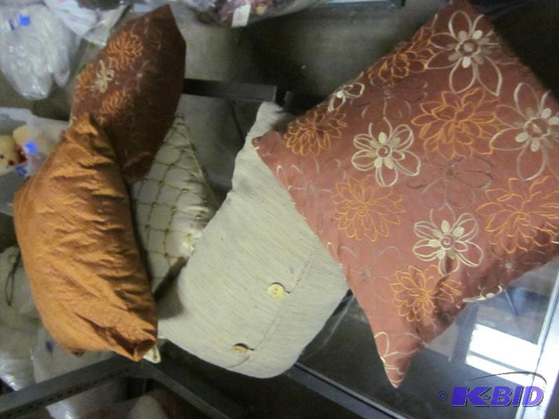 Lot of five accent pillows.  &nbsp  &nbsp...