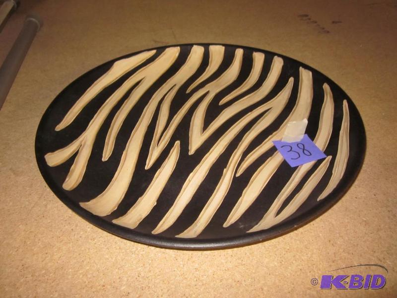 Large 15 inch diameter wood serving tray.  &n...