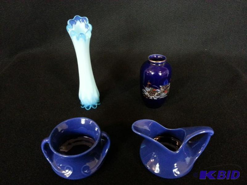 lot 11 image: Redwing Cream & Sugar Pottery  Opalescent Blown Art Glass Vase  Oriental Mini Vase