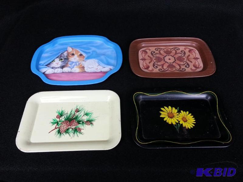 lot 22 image: 4 Vintage Tin Knick-Knack Trinket Trays