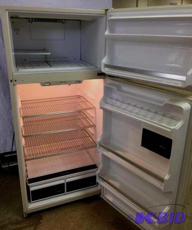 Whirlpool Custom Series ET16JKXSN01 Refrigerator for Sale in