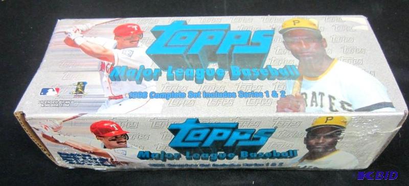 lot 18 image: 1998 Topps Factory Sealed Baseball Cards