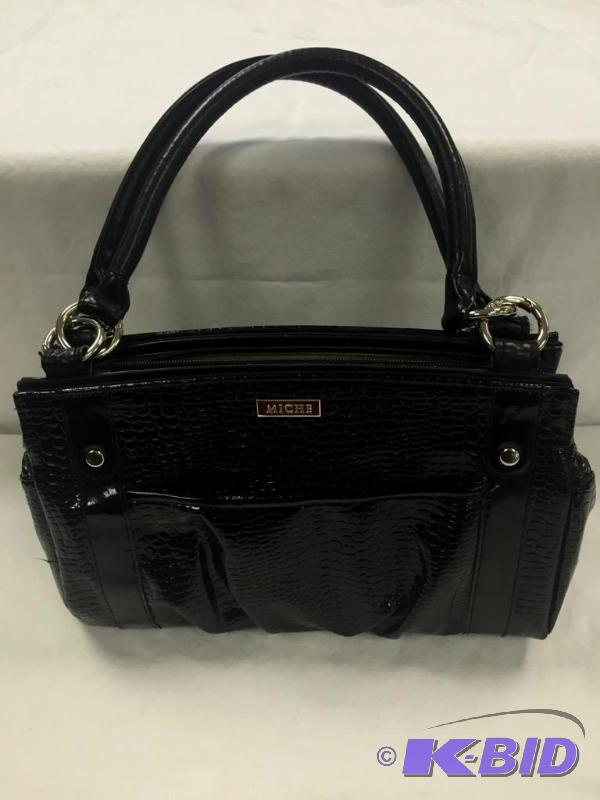 lot 1 image: Miche Bag with 2 covers
