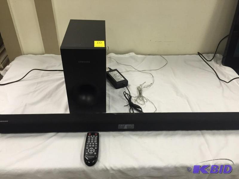 lot 10 image: Samsung Sound Bar With Wired Subwoofer