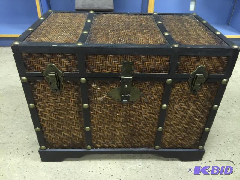 lot 29 image: Faux Bamboo Decorative Chest