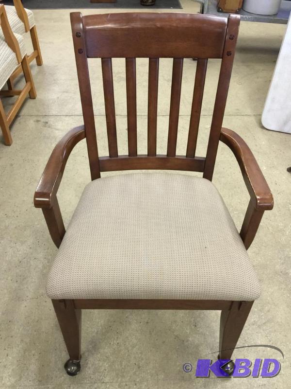 lot 33 image: Upholstered Rolling Wooden Office Chair