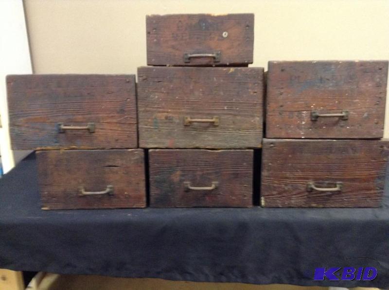 lot 60 image: Vintage Bins