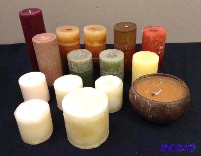 lot 70 image: Lot of Candles