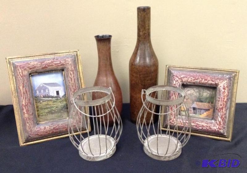 lot 79 image: Home Decor Frames, Bottles & Candle Holders