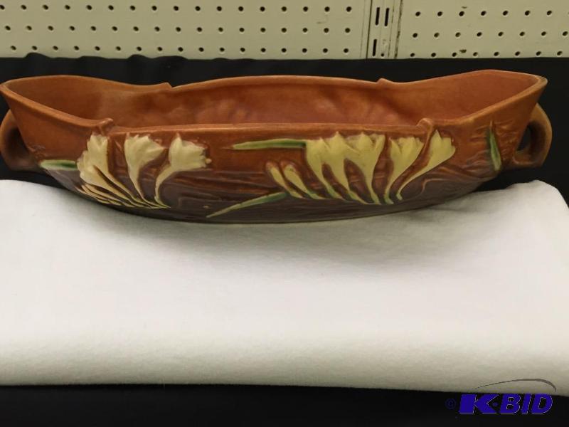 lot 91 image: Roseville Art  Pottery