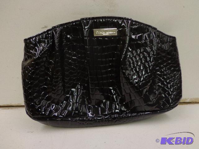lot 11 image: Giorgio Armani Handbag   Black leather exteri...
