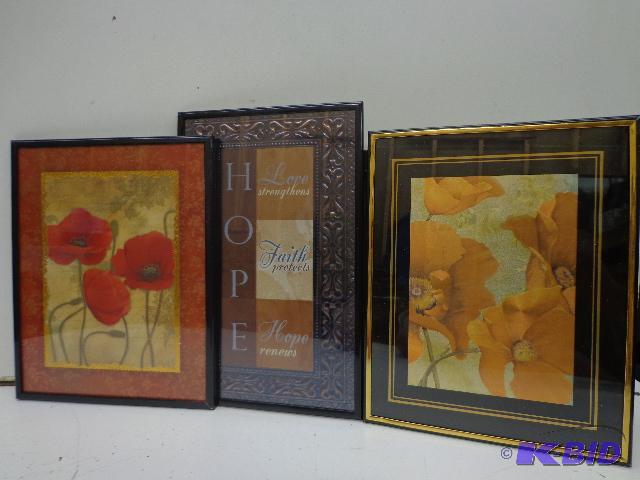 lot 111 image: Home decorations   Wooden jewelry box  2 Smal...