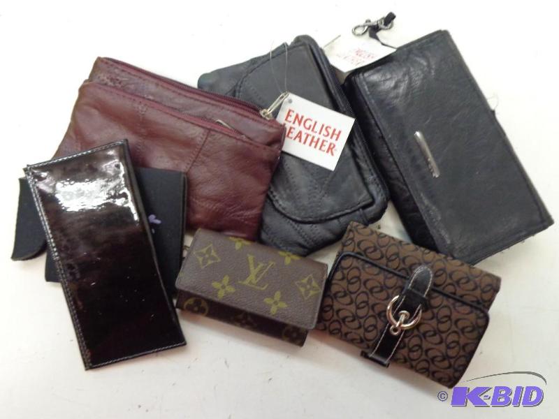 lot 123 image: Wallets   Black leather purse & wallet  S...