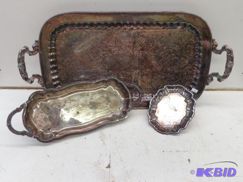 lot 132 image: 3 serving trays and a cooling rack   serving ...