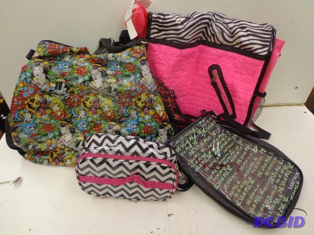 lot 29 image: Handbags   Colorful purse  Zipper bags  See t...