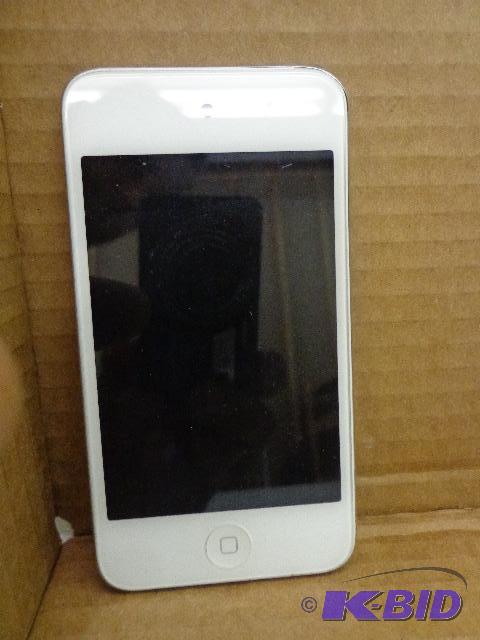 lot 62 image: Apple I Pod   Powers up   8 gig  Light s...