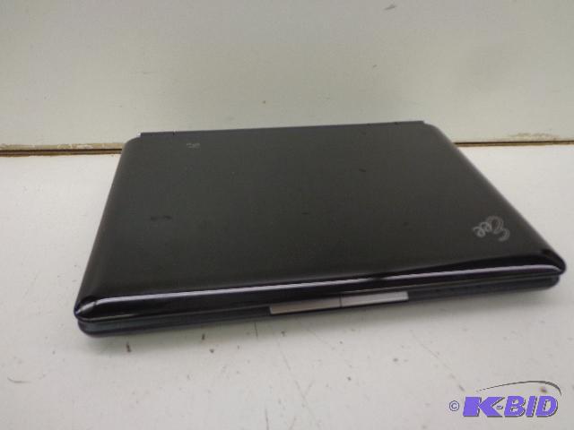 lot 68 image: Asus Eee PC   Model 1000HD  Powers up and wor...