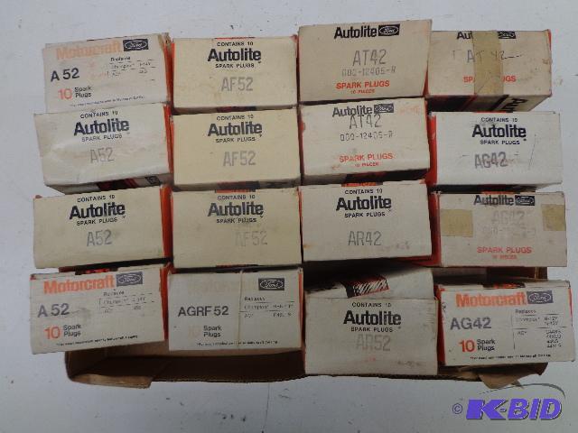 lot 84 image: Spark plugs   Autolite brand  AT42   AG...