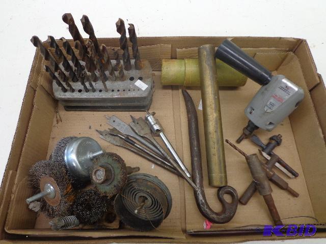 lot 92 image: Drill bits&nbspand Accessories   Metal, disp...