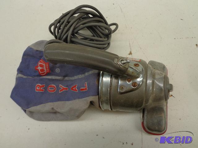 lot 96 image: Royal Vacuum Cleaner   115 Volts 175 watts  H...