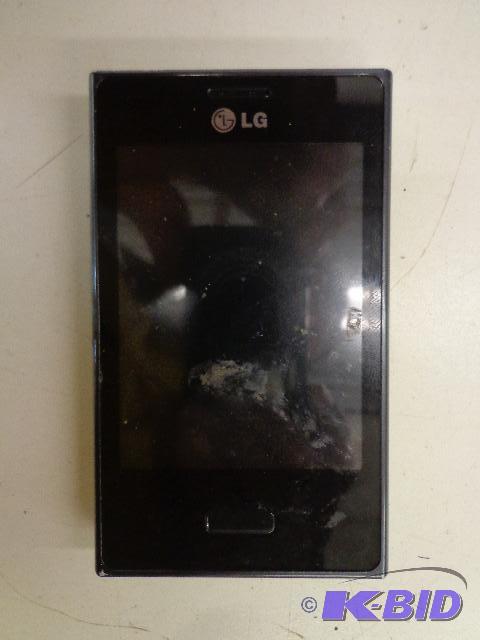 lot 97 image: LG Smart phone   Tracfone  3.0 Megapixel came...