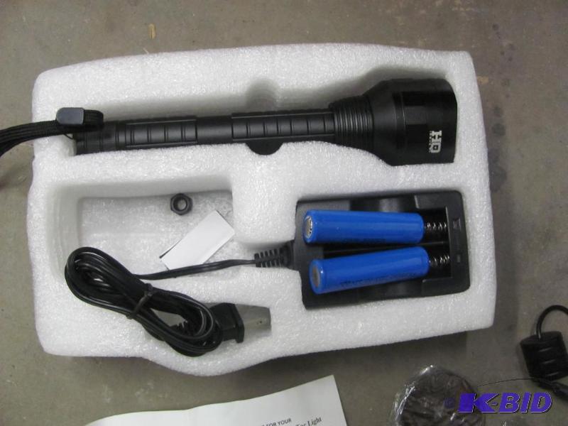 For Repair This NEW HQ ISSUE HQ 2000-Lumen R...
