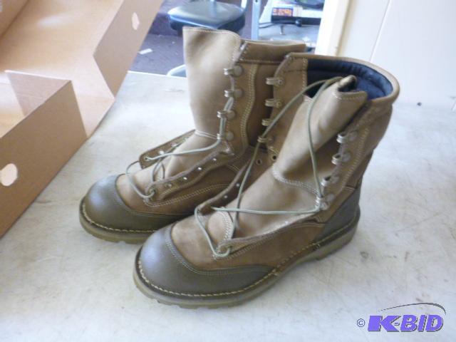 New HW Rat Boots Vibram Size 10R - waterproof...