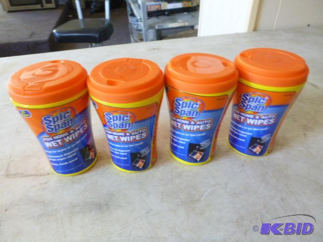 Four Spic and Span Wet Wipes For home and aut...