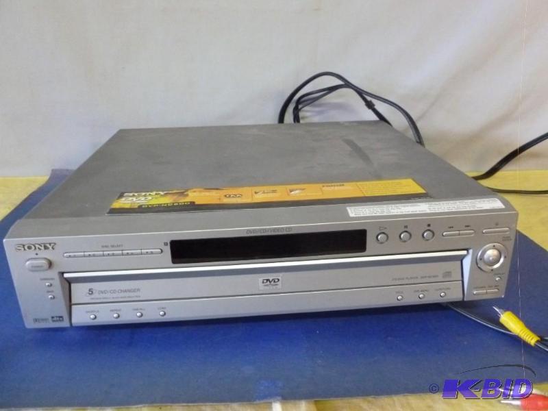 lot 157 image: Sony DVD Video player model DVP-NC600, comes ...