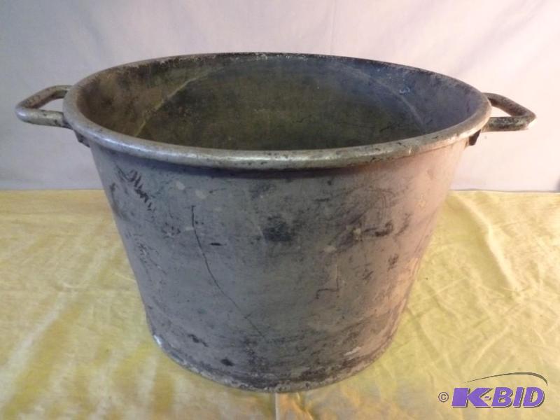 lot 203 image: Large heavy duty double handled metal concret...