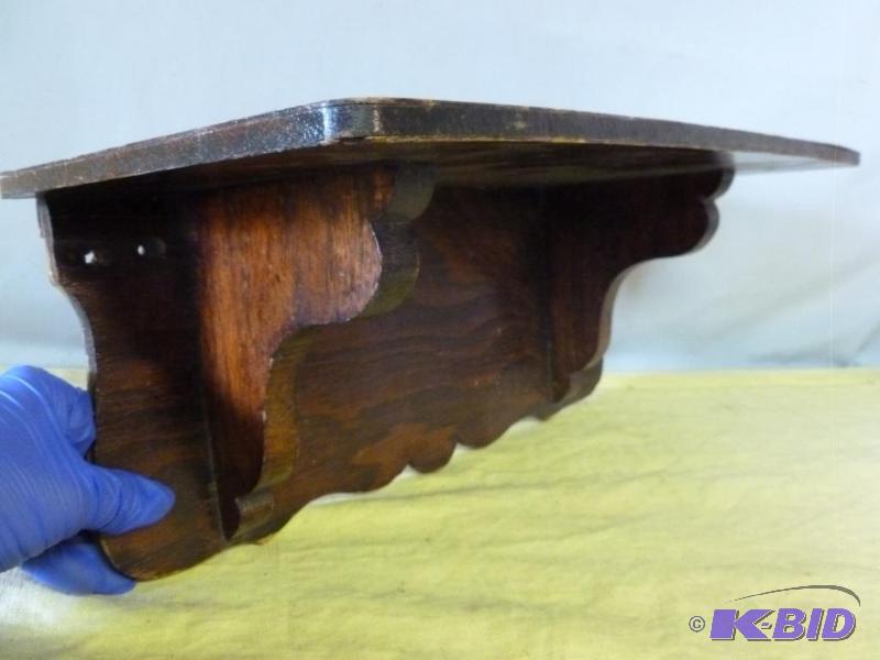 lot 84 image: Vintage wooden shelf that measures 8" x ...