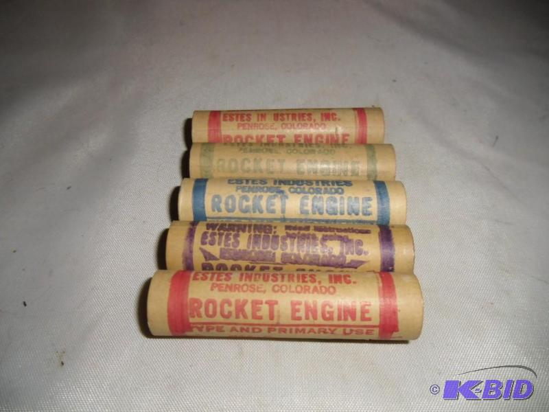 lot 29 image: Lot of 5 Vintage 1960s Estes Model Rocket Engines