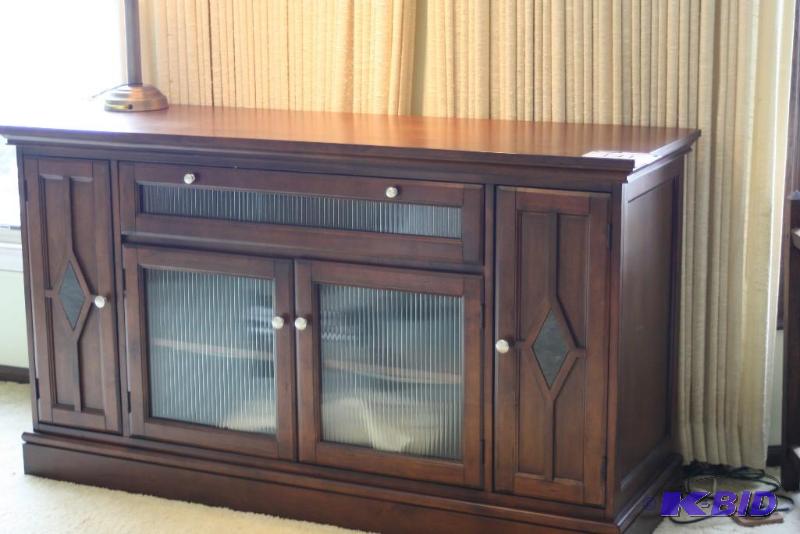 lot 141 image: Vintage Wooden Dresser wGlass Doors 62 x 20.5 x 25. Includes Lamp.
