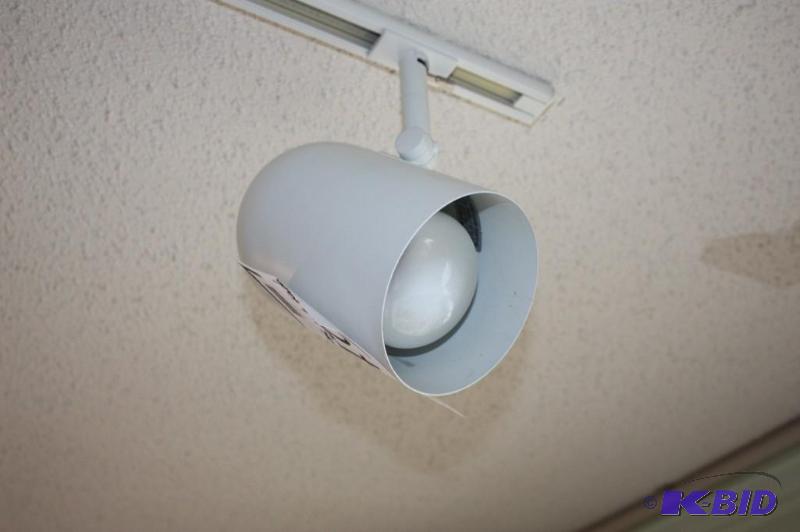 lot 149 image: (13) Track Lighting Fixtures White Requires Tools For Removal Does Not Include Track.