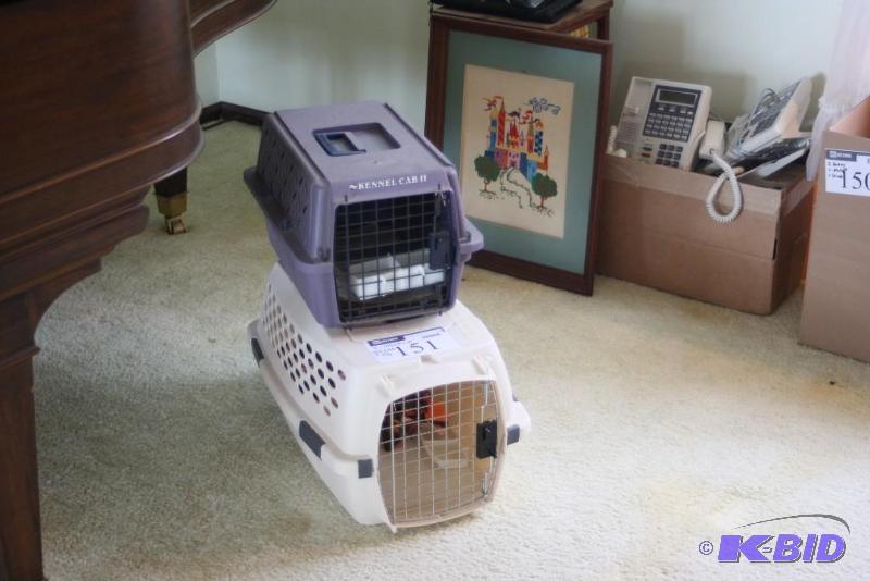 lot 151 image: (2) Pet Carriers wMetal Latching Grate Plastic Blue & Beige12.5 x 19 x 10 13.5 x 22 x 11.5
