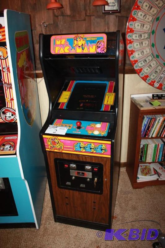lot 2 image: Bally Gaming Midway Ms. Pac Man Arcade Machine Tested & Operational.